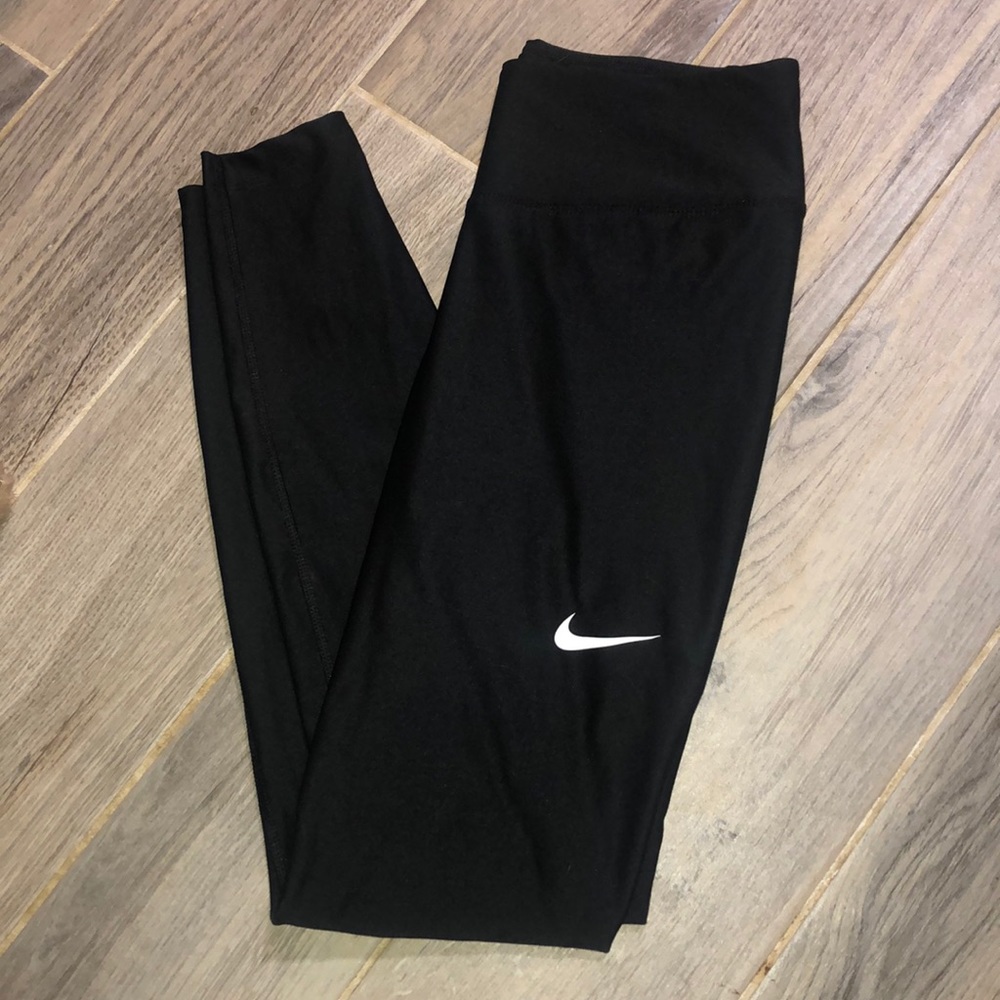 NWOT Nike running leggings